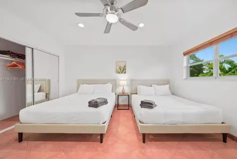 2424 NE 9th Street Fort Lauderdale FL 33304