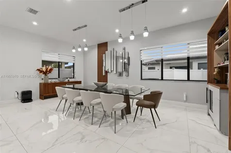 8086 NW 47th Terrace Doral FL 33166