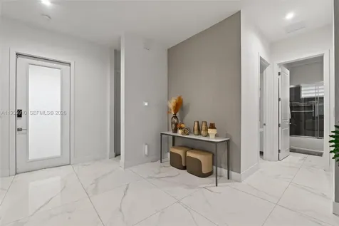 8086 NW 47th Terrace Doral FL 33166