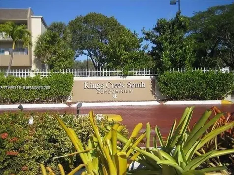 7743 SW 86th Street Miami FL 33143