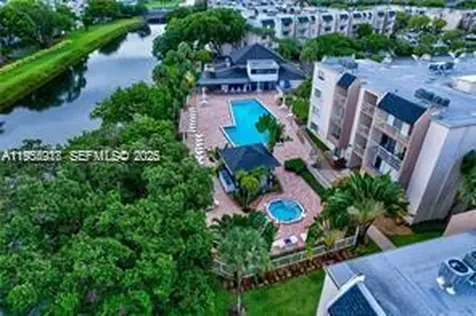 7743 SW 86th Street Miami FL 33143