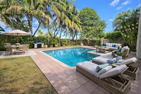 13505 SW 104th Terrace Miami FL 33186