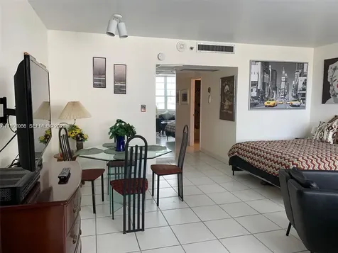 100 Lincoln Road Miami Beach FL 33139