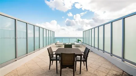 4391 Collins Avenue Miami Beach FL 33140