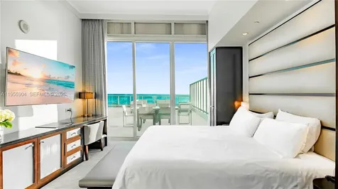 4391 Collins Avenue Miami Beach FL 33140
