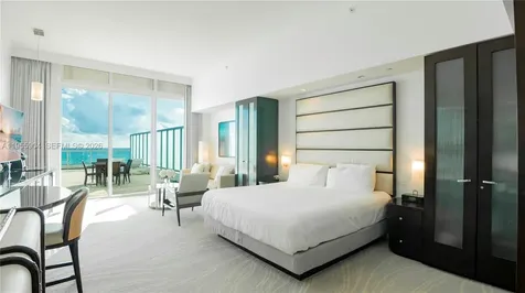 4391 Collins Avenue Miami Beach FL 33140