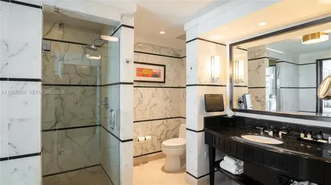 4391 Collins Avenue Miami Beach FL 33140