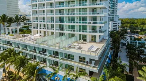 4391 Collins Avenue Miami Beach FL 33140