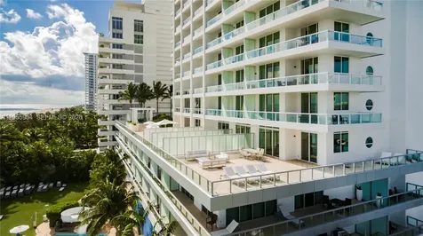 4391 Collins Avenue Miami Beach FL 33140
