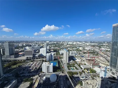 851 NE 1st Avenue Miami FL 33132