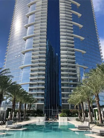 851 NE 1st Avenue Miami FL 33132
