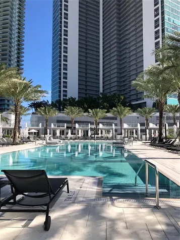 851 NE 1st Avenue Miami FL 33132