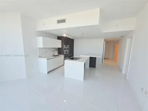 851 NE 1st Avenue Miami FL 33132