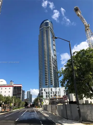 851 NE 1st Avenue Miami FL 33132