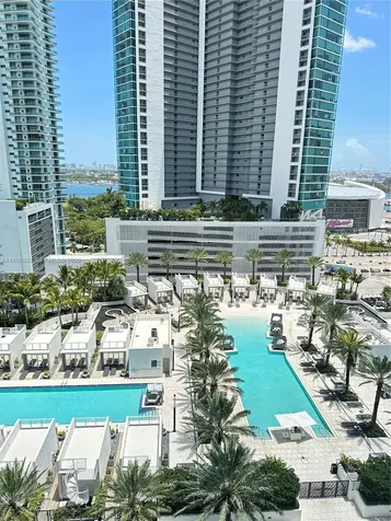851 NE 1st Avenue Miami FL 33132