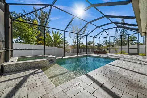 2213 SW 7th Place Cape Coral FL 33991