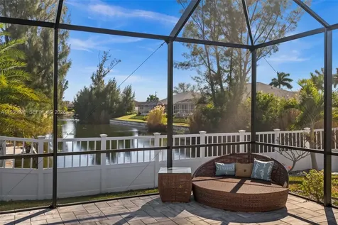 2213 SW 7th Place Cape Coral FL 33991