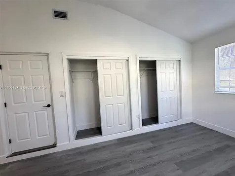 9221 Broad Manor Road Miami FL 33147