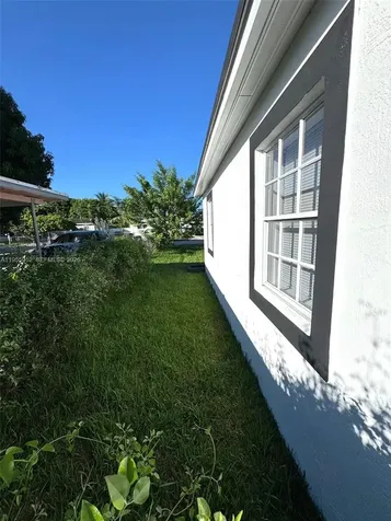 9221 Broad Manor Road Miami FL 33147