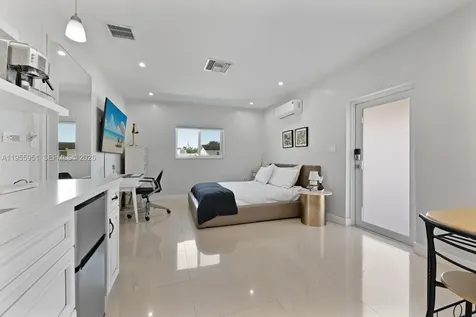 6423 SW 107th Place Miami FL 33173