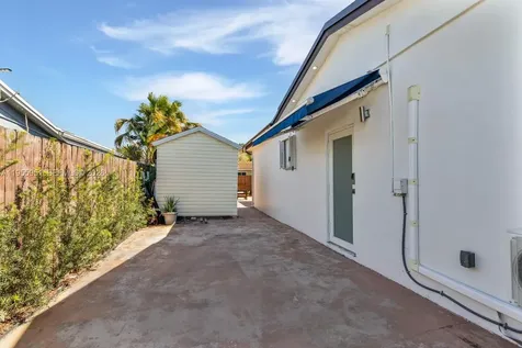 6423 SW 107th Place Miami FL 33173