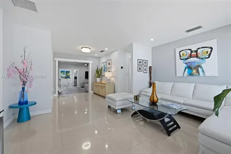 6423 SW 107th Place Miami FL 33173
