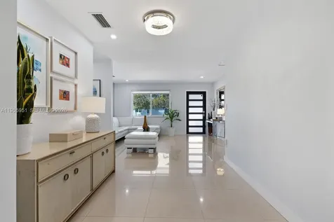 6423 SW 107th Place Miami FL 33173