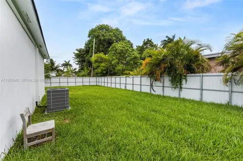 14801 NW 5th Avenue Miami FL 33168