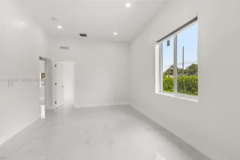 14801 NW 5th Avenue Miami FL 33168