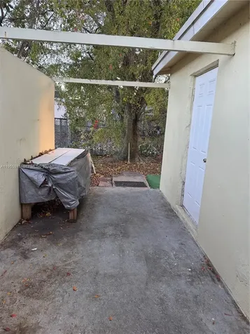 6532 SW 18th Court North Lauderdale FL 33068