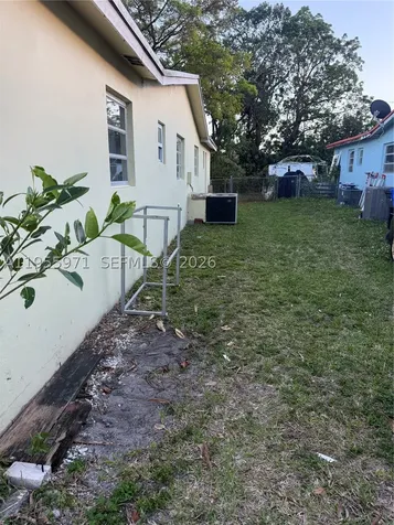6532 SW 18th Court North Lauderdale FL 33068