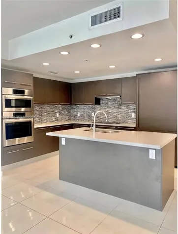7661 NW 107th Avenue Doral FL 33178