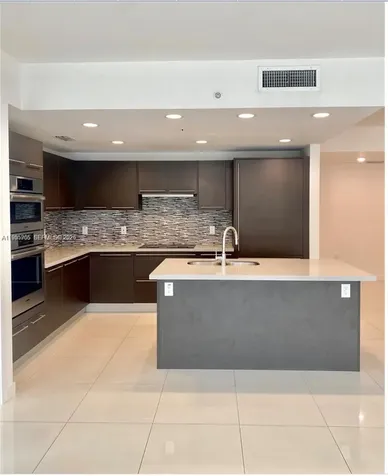 7661 NW 107th Avenue Doral FL 33178