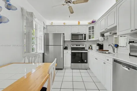 414 SE 10th Street Dania Beach FL 33004