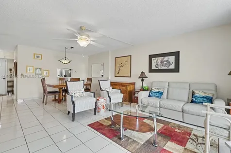 414 SE 10th Street Dania Beach FL 33004