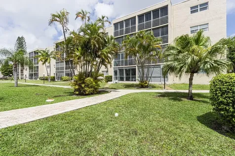414 SE 10th Street Dania Beach FL 33004