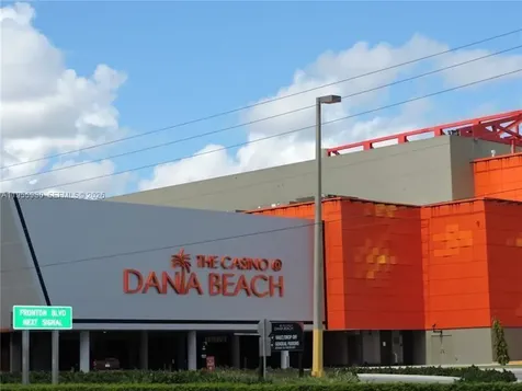 414 SE 10th Street Dania Beach FL 33004
