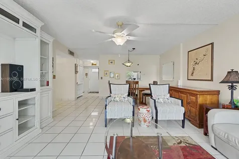 414 SE 10th Street Dania Beach FL 33004