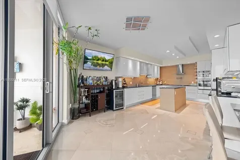 3101 S Ocean Drive Hollywood FL 33019