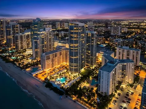 3101 S Ocean Drive Hollywood FL 33019