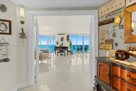 3101 S Ocean Drive Hollywood FL 33019