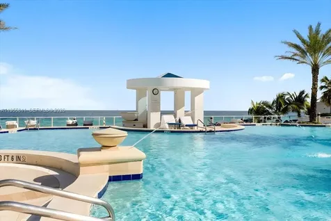 3101 S Ocean Drive Hollywood FL 33019