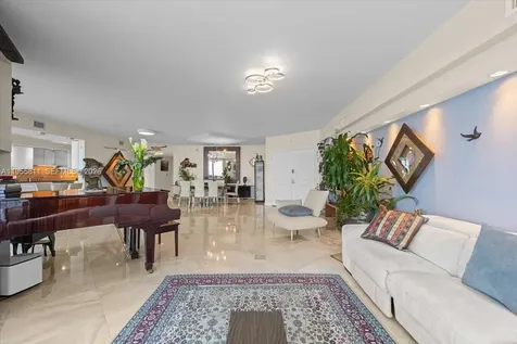 3101 S Ocean Drive Hollywood FL 33019