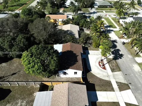 136 N Evergreen Drive Lake Park FL 33403