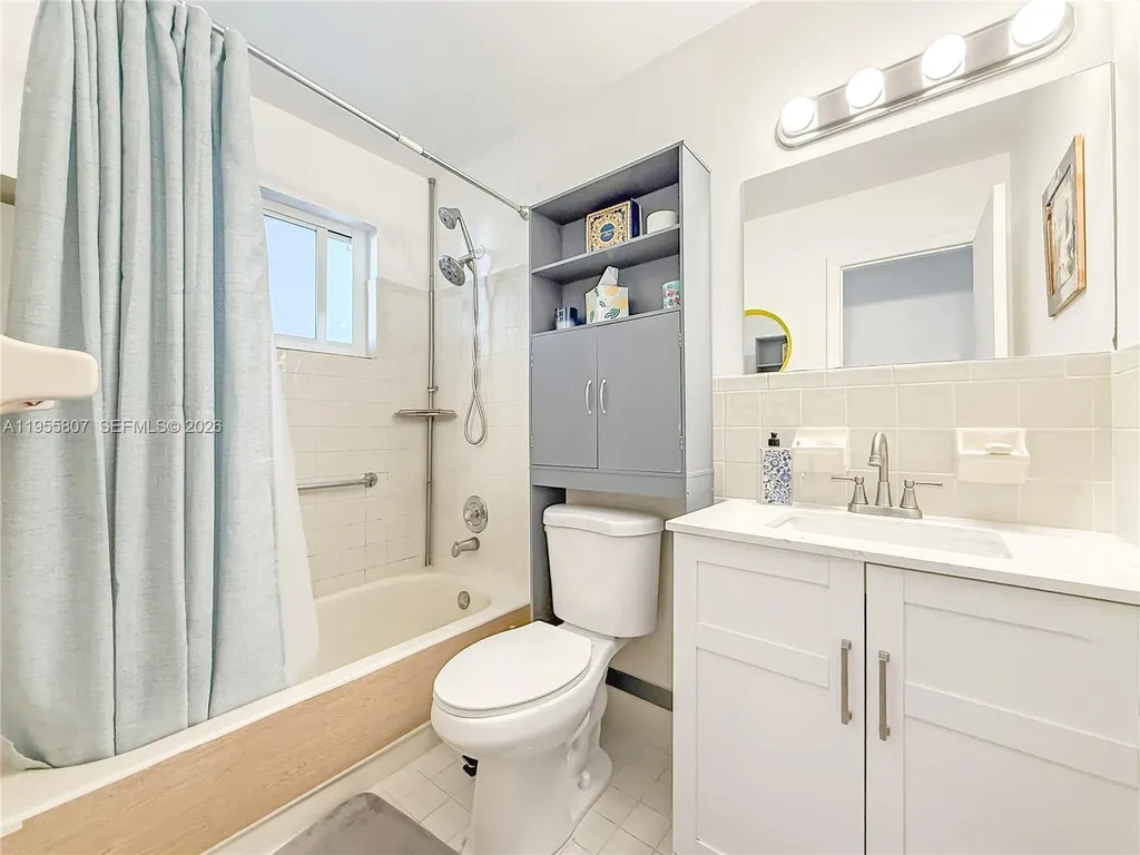 3004 NW 7th Street Fort Lauderdale FL 33311