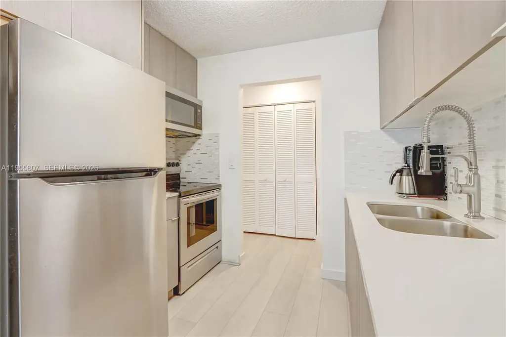 3004 NW 7th Street Fort Lauderdale FL 33311