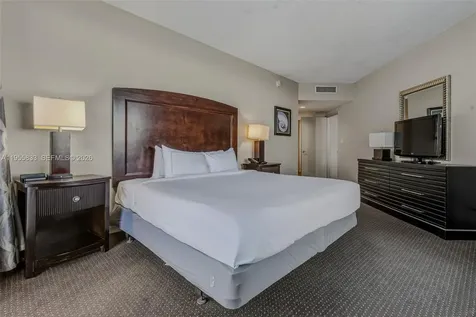 17375 Collins Avenue Sunny Isles Beach FL 33160
