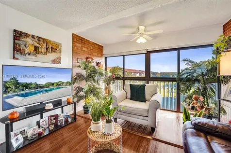 1651 SW 127th Avenue Pembroke Pines FL 33027