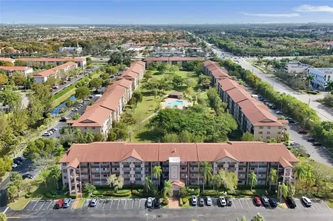 1651 SW 127th Avenue Pembroke Pines FL 33027