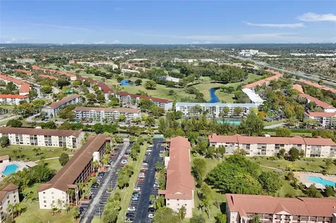 1651 SW 127th Avenue Pembroke Pines FL 33027
